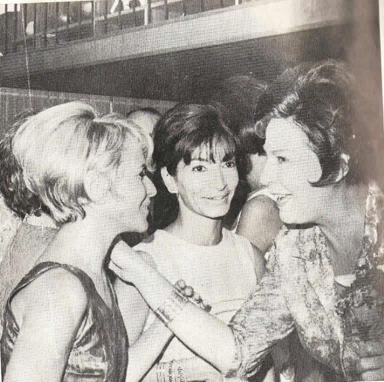 Carmen da Silva - Lanamento do livro A arte de ser mulher, na Domus, Rio de Janeiro, 1966.