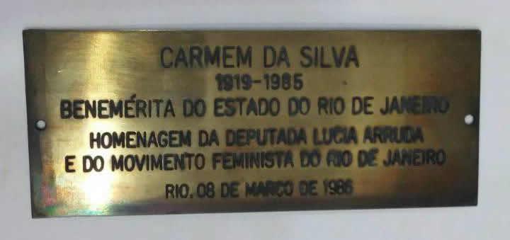 Homenagem da Deputada Lcia Arruda e do Movimento Feminista do Rio de Janeiro.