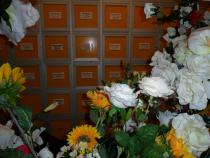 Homenagens no local para onde foram transferidos em 05/05/1989 os restos mortais de Carmen da Silva, por sua sobrinha Alice Barreto del Fresno e Maria Jos de Lima.