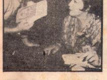 02 de Maio de 1966 - Tribuna da Imprensa. Duas mulheres e um livro.